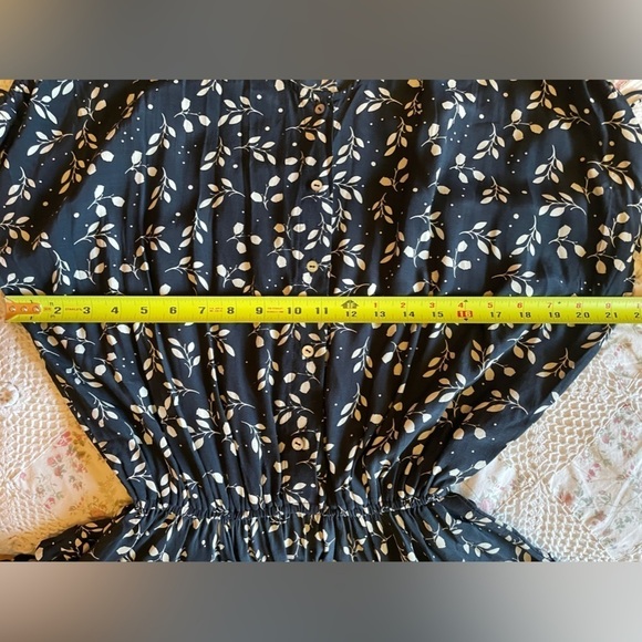 LA Confection dress - Picture 7 of 11